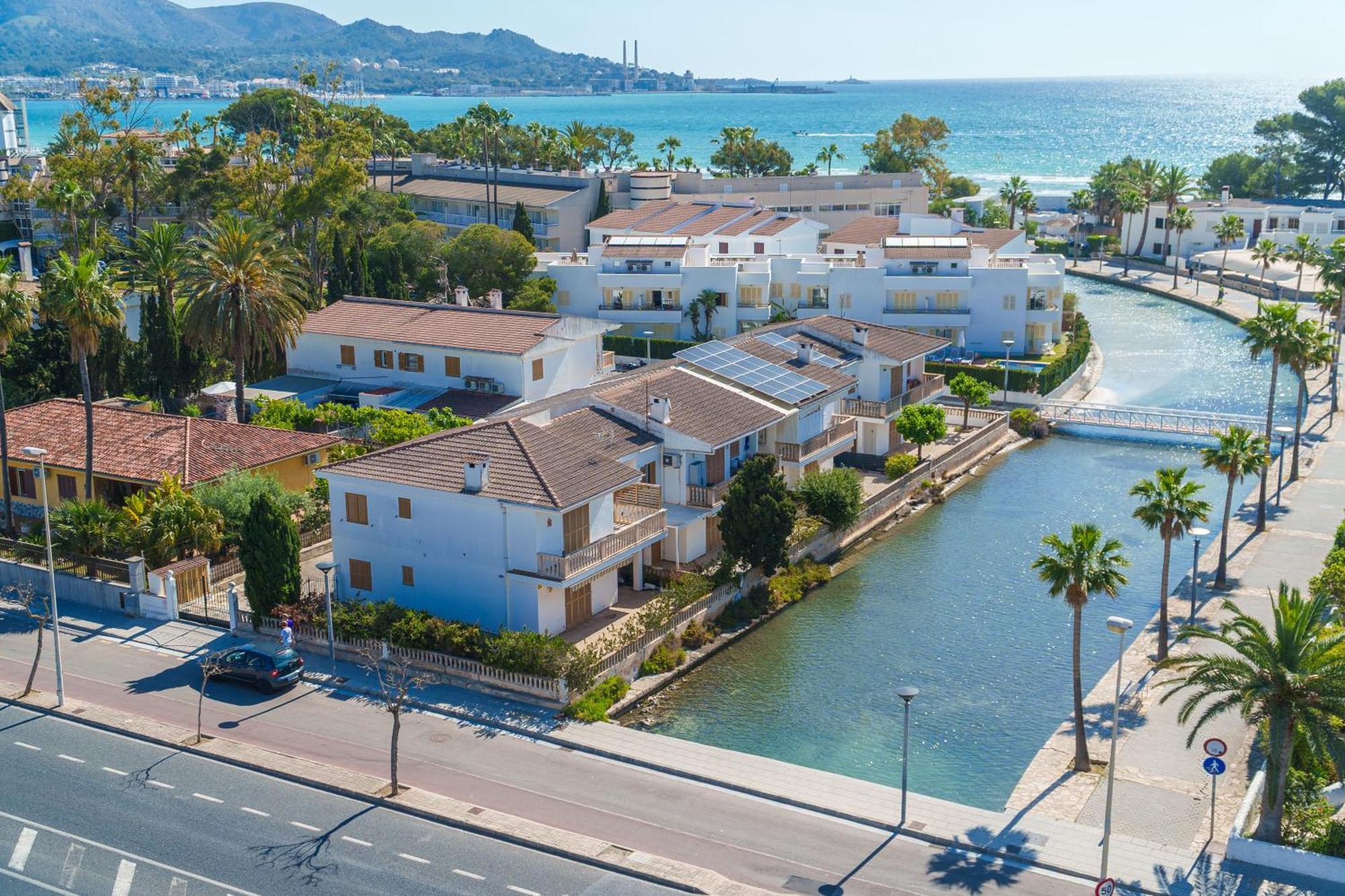 Apartment The Shell Ii, Beach Views And Pool Alcudia  Luaran gambar
